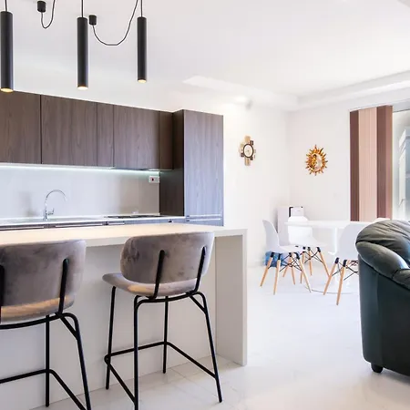 Mellieha, Charming 2 Bedroom Apartment Santa Maria Heights Mellieha Exterior photo